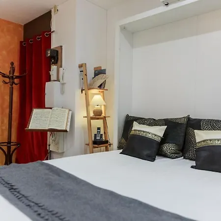 Apartment Montmartre Chagall *